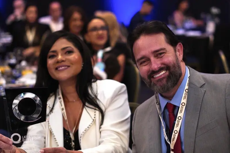 Diretora executiva do CIIR, Rejane Xavier e José Neto, diretor Operacional Norte INDSH