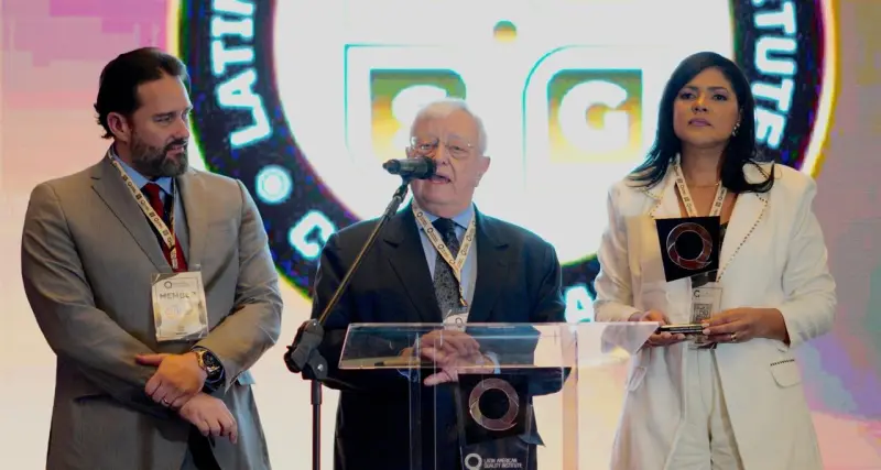 CIIR recebe premiação que ratifica gestão de excelência , inclusiva e sustentável 