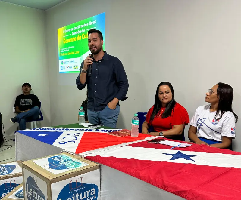 Thiago Miranda, presidente da FCP, destacou a importância da entrega de acervo para espaços de leituras da cidade