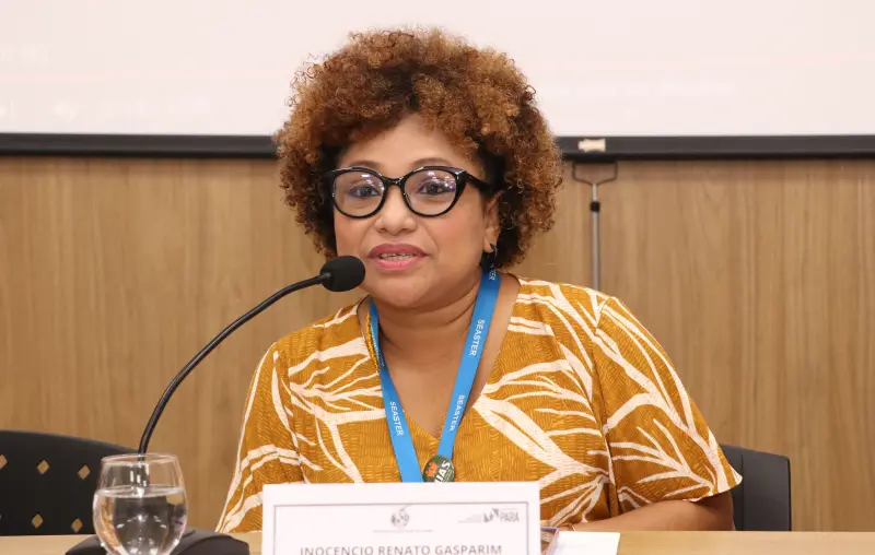 Diretora de Assistência Social da Seaster, Nazaré Cruz, representando Inocêncio Renato Gasparim secretário de estado de assistência Social