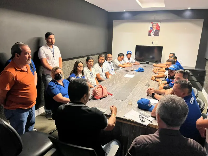 Diretor de Fiscalização conversa com Controladores de Transporte