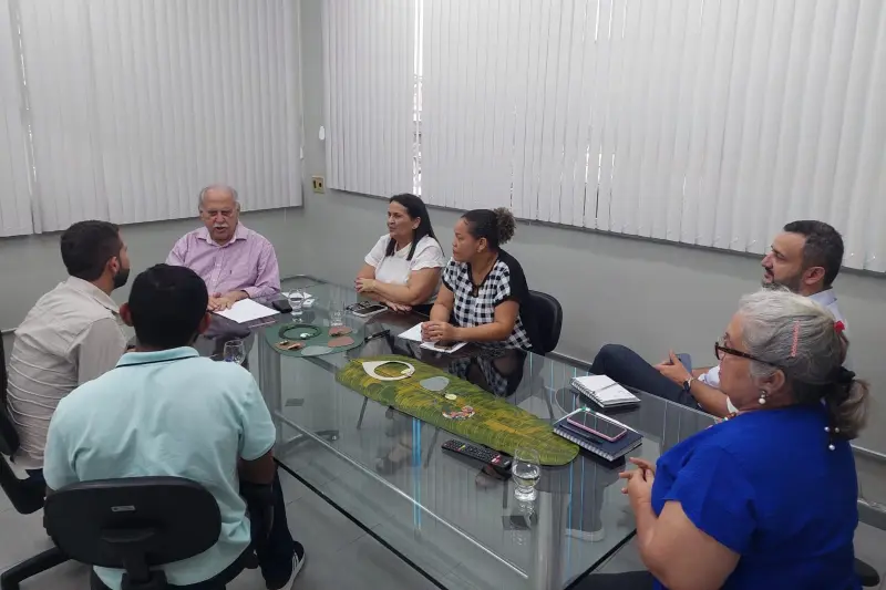 O secretário Giovanni Queiroz reuniu com representantes da mais nova Ater credenciada no Estado para levar o suporte necessário ao trabalhador rural