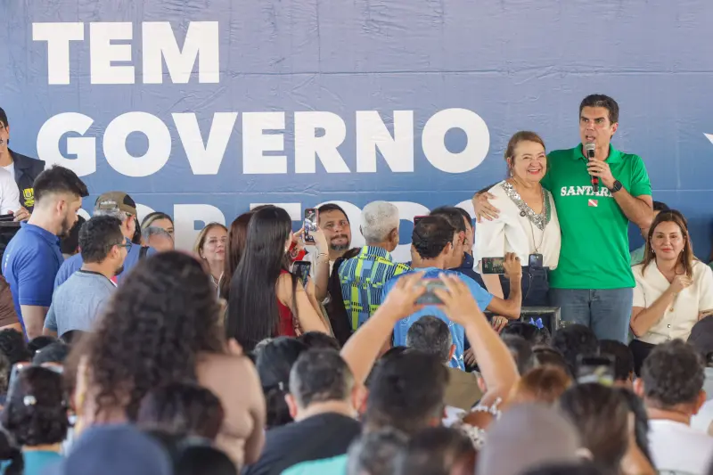 -Falas de autoridades
-Entrega de rádio comunicador pra agentes de transito
-Sua casa
-CNH pai degua <div class='credito_fotos'>Foto: Pedro Guerreiro / Ag. Pará &nbsp;&nbsp;|&nbsp;&nbsp; <a href='/midias/2025/originais/20250627143938-GF00024065-F00417962.jpg' download><i class='fa-solid fa-download'></i> Download</a></div>