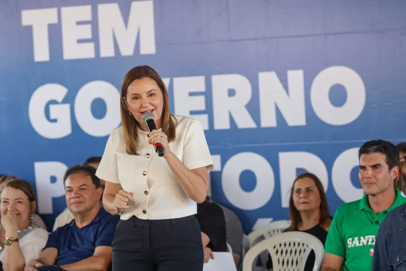 -Falas de autoridades
-Entrega de rádio comunicador pra agentes de transito
-Sua casa
-CNH pai degua <div class='credito_fotos'>Foto: Pedro Guerreiro / Ag. Pará &nbsp;&nbsp;|&nbsp;&nbsp; <a href='/midias/2025/originais/20250627144005-GF00024065-F00417967.jpg' download><i class='fa-solid fa-download'></i> Download</a></div>