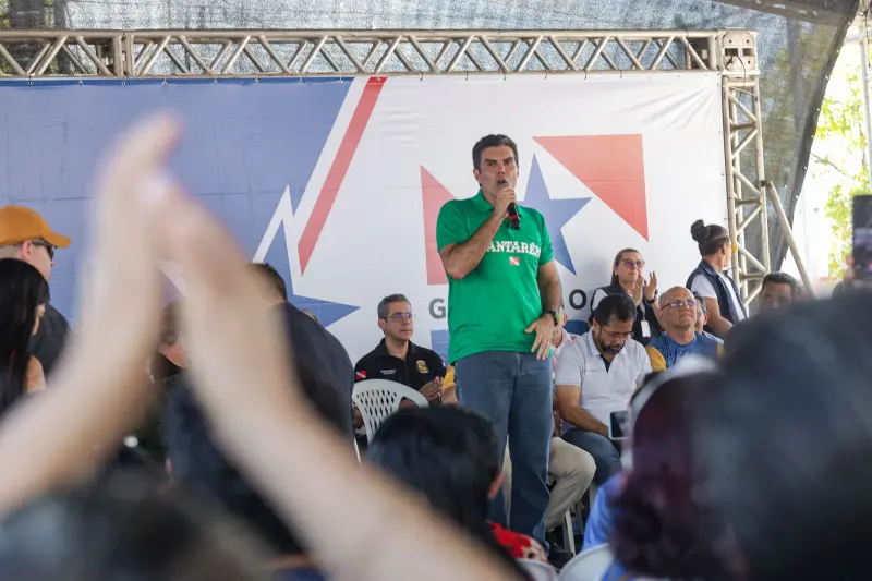 -Falas de autoridades
-Entrega de rádio comunicador pra agentes de transito
-Sua casa
-CNH pai degua <div class='credito_fotos'>Foto: Pedro Guerreiro / Ag. Pará &nbsp;&nbsp;|&nbsp;&nbsp; <a href='/midias/2025/originais/20250627144144-GF00024065-F00417988.jpg' download><i class='fa-solid fa-download'></i> Download</a></div>