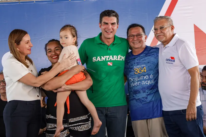 -Falas de autoridades
-Entrega de rádio comunicador pra agentes de transito
-Sua casa
-CNH pai degua <div class='credito_fotos'>Foto: Pedro Guerreiro / Ag. Pará &nbsp;&nbsp;|&nbsp;&nbsp; <a href='/midias/2025/originais/20250627144208-GF00024065-F00417991.jpg' download><i class='fa-solid fa-download'></i> Download</a></div>