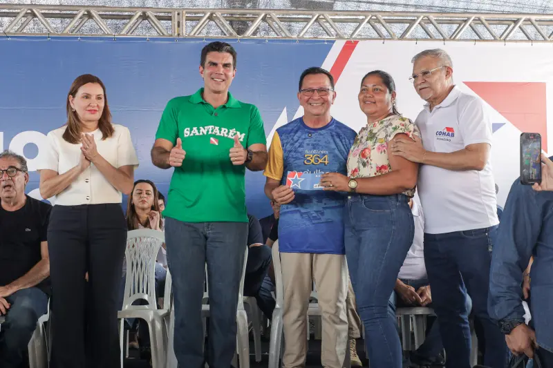 -Falas de autoridades
-Entrega de rádio comunicador pra agentes de transito
-Sua casa
-CNH pai degua <div class='credito_fotos'>Foto: Pedro Guerreiro / Ag. Pará &nbsp;&nbsp;|&nbsp;&nbsp; <a href='/midias/2025/originais/20250627144216-GF00024065-F00417995.jpg' download><i class='fa-solid fa-download'></i> Download</a></div>