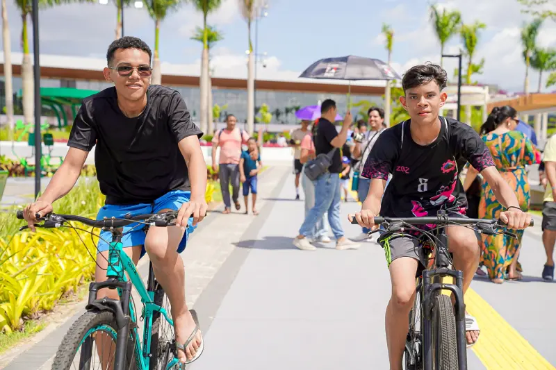 Otávio e Daniel Avelar (da esq. para a dir.) <div class='credito_fotos'>Foto: Bruno Cecim / Ag.Pará &nbsp;&nbsp;|&nbsp;&nbsp; <a href='/midias/2025/originais/20250628123650-GF00024078-F00418410.jpg' download><i class='fa-solid fa-download'></i> Download</a></div>