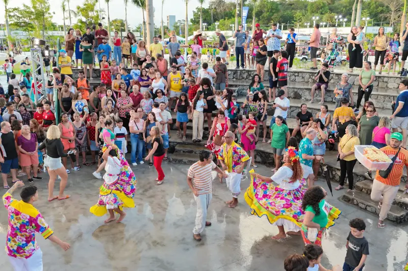 default <div class='credito_fotos'>Foto: Edivaldo Sodré / Ag. Pará &nbsp;&nbsp;|&nbsp;&nbsp; <a href='/midias/2025/originais/20250629214829-GF00024082-F00418508.jpg' download><i class='fa-solid fa-download'></i> Download</a></div>