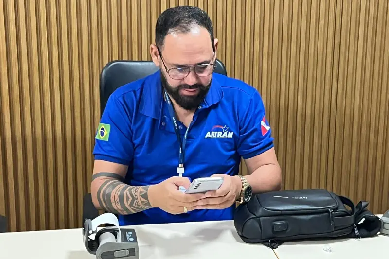 Gilberto Marçal, controlador no Porto Arapari, destaca que a nova tecnologia já traz mais agilidade e eficiência à rotina da fiscalização.