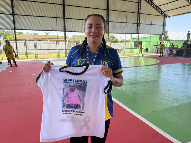 Atleta de handebol do município de Alenquer, Luane Costa, homenageia a mãe com a medalha de bronze