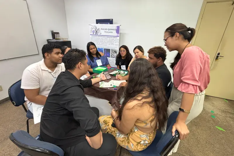 Dinâmica foi desenvolvida durante a programação do Dia do Químico 2025, no Centro de Ciências e Planetário do Pará (CCPPA). 