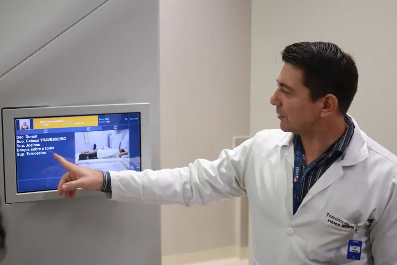 Dr. Francisco Sampaio