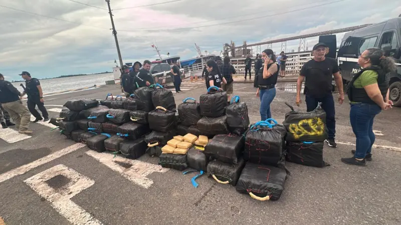 Apreensão de drogas durante a operação "Fake Ferry"