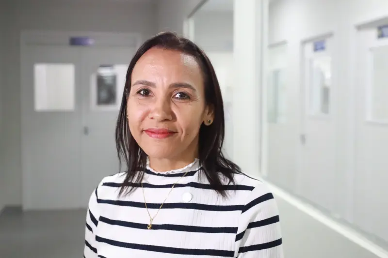 Elzemar Rodrigues - Perita Criminal Gerente Laboratório de Genética Forense <div class='credito_fotos'>Foto: Marcelo Lelis / Ag. Pará &nbsp;&nbsp;|&nbsp;&nbsp; <a href='/midias/2025/originais/20250804171309-GF00024378-F00427717.jpg' download><i class='fa-solid fa-download'></i> Download</a></div>