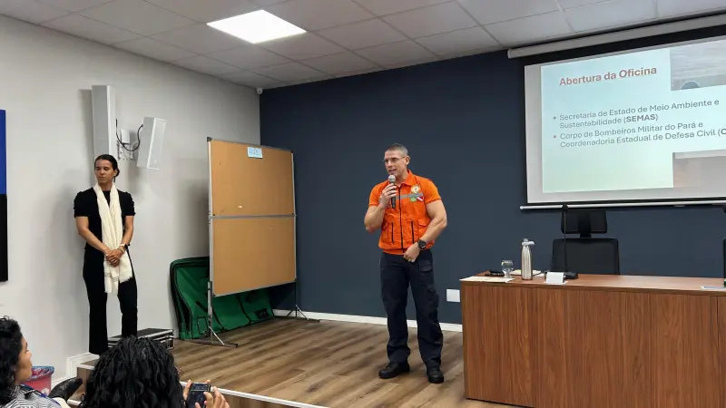 Tenente Leonardo Santos, chefe da Sala de Informações e Monitoramento de Desastres da Defesa Civil. 