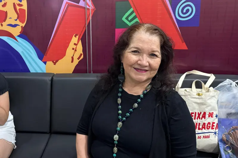 Wanda Monteiro visitou o espaço da FCP na Feira do Livro