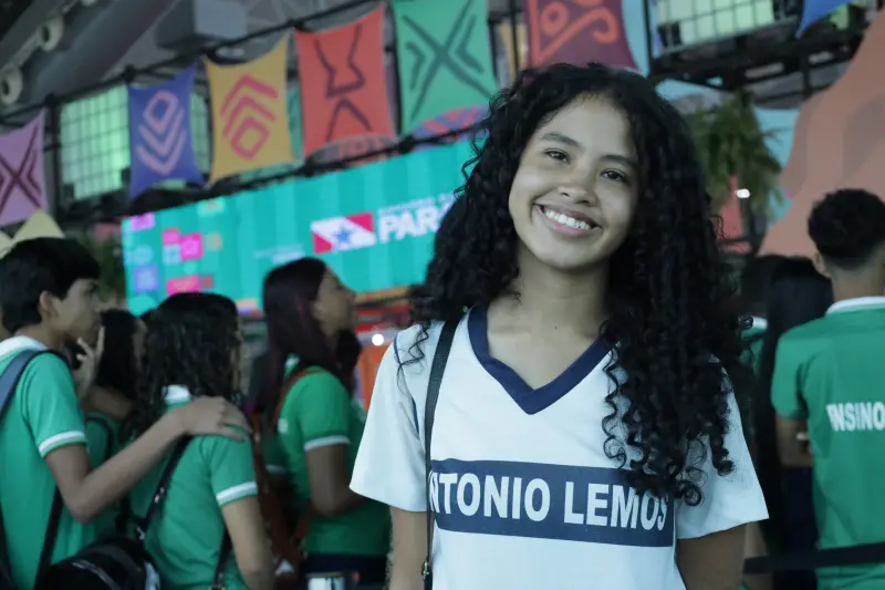 Ruth Maria Gomes, aluna