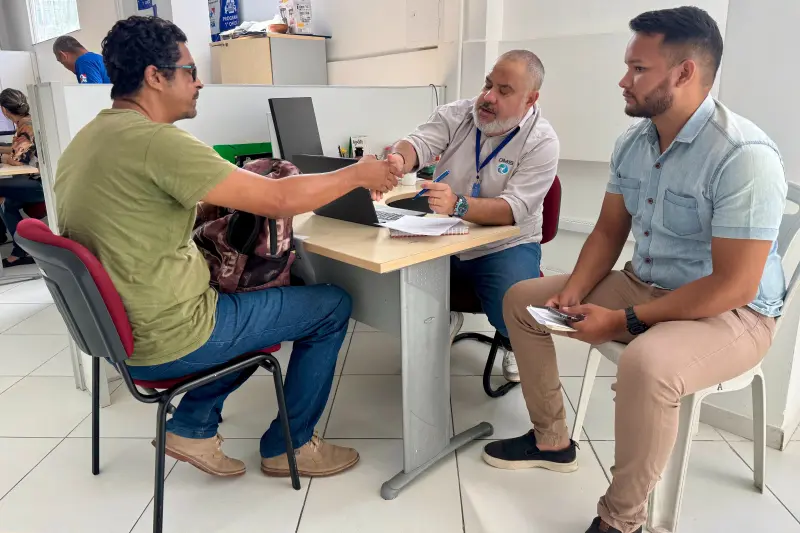 Empresas parceiras realizaram entrevistas no local do Feirão de Emprego