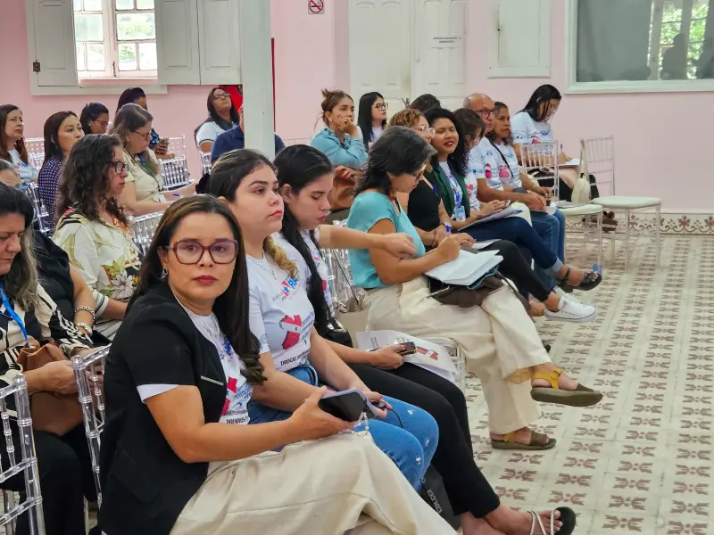 Evento foi voltado para profissionais da rede de apoio