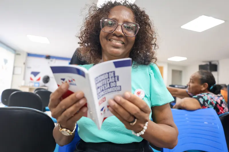 Maricelia Bernardo 
Atendente <div class='credito_fotos'>Foto: Bruno Cruz / Ag. Pará &nbsp;&nbsp;|&nbsp;&nbsp; <a href='/midias/2025/originais/20250908104026-GF00024764-F00440956.jpg' download><i class='fa-solid fa-download'></i> Download</a></div>