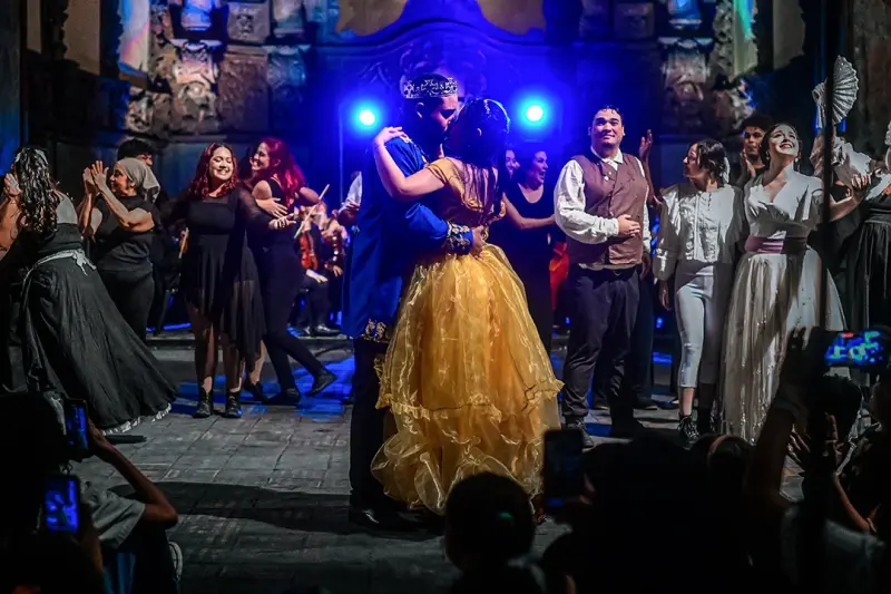 O espetáculo A Bela e a Fera é um adas apresentações mais esperadas do ENCANTA