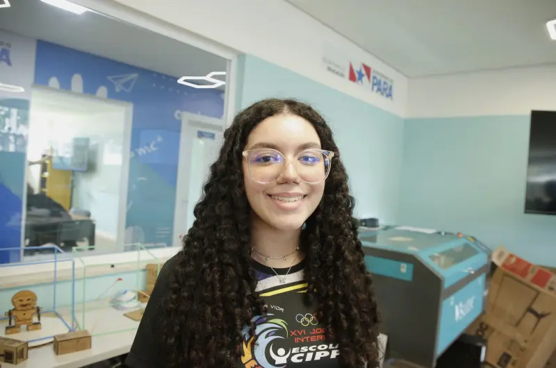 Estudante Júlia Antunes, do 9º ano