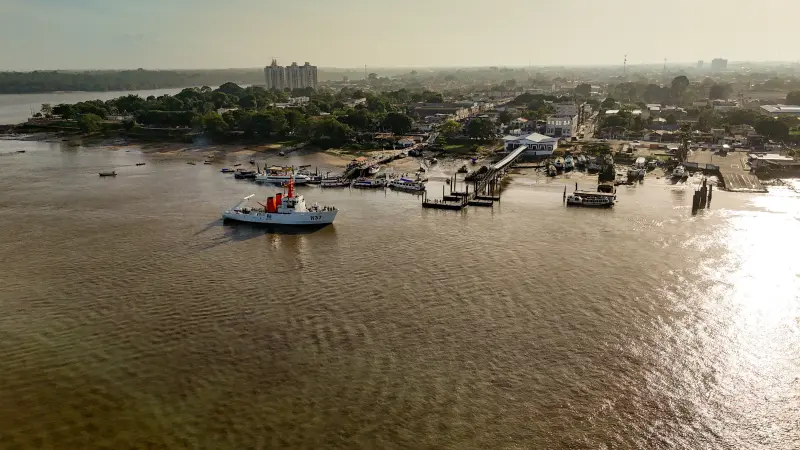 default <div class='credito_fotos'>Foto: Vinicius Pinto / Ag. Pará &nbsp;&nbsp;|&nbsp;&nbsp; <a href='/midias/2025/originais/20251009084110-GF00025104-F00452854.jpg' download><i class='fa-solid fa-download'></i> Download</a></div>