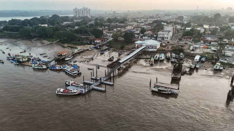 default <div class='credito_fotos'>Foto: Vinicius Pinto / Ag. Pará &nbsp;&nbsp;|&nbsp;&nbsp; <a href='/midias/2025/originais/20251009090638-GF00025106-F00452977.jpg' download><i class='fa-solid fa-download'></i> Download</a></div>