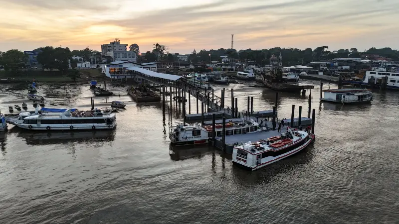 default <div class='credito_fotos'>Foto: Vinicius Pinto / Ag. Pará &nbsp;&nbsp;|&nbsp;&nbsp; <a href='/midias/2025/originais/20251009090651-GF00025106-F00452984.jpg' download><i class='fa-solid fa-download'></i> Download</a></div>