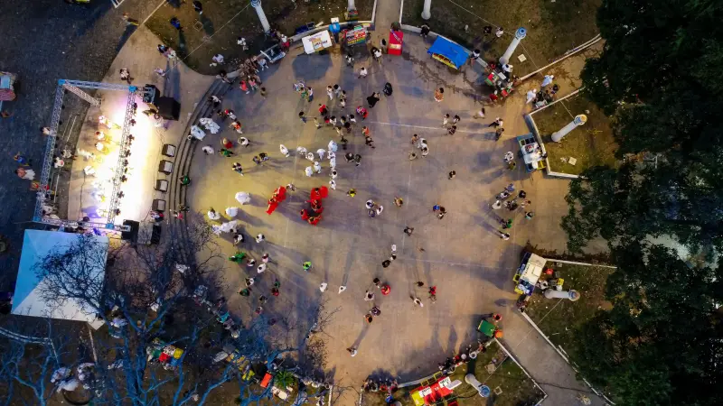  <div class='credito_fotos'>Foto: Diego Garcia / Ag. Pará &nbsp;&nbsp;|&nbsp;&nbsp; <a href='/midias/2025/originais/20251010235219-GF00025133-F00453814.jpg' download><i class='fa-solid fa-download'></i> Download</a></div>