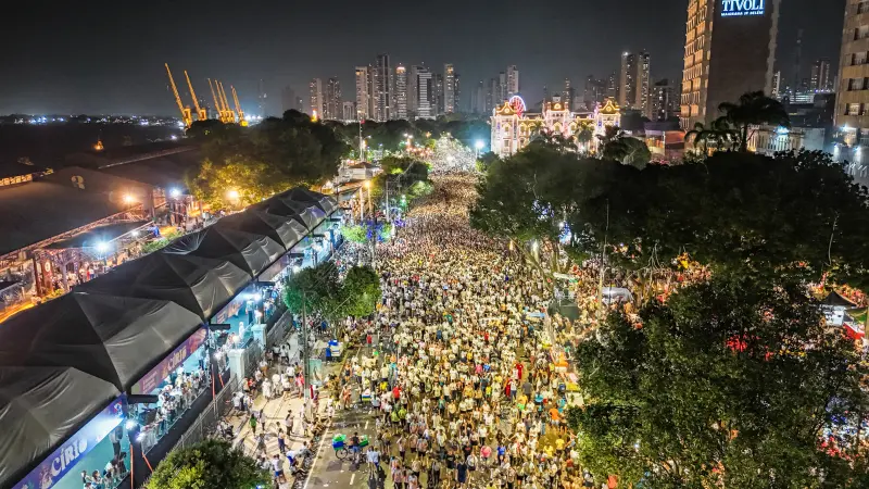 default <div class='credito_fotos'>Foto: Vinicius Pinto / Ag. Pará &nbsp;&nbsp;|&nbsp;&nbsp; <a href='/midias/2025/originais/20251011234651-GF00025147-F00454329.jpg' download><i class='fa-solid fa-download'></i> Download</a></div>