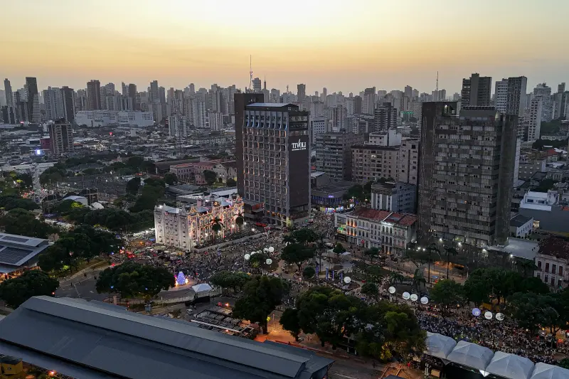 default <div class='credito_fotos'>Foto: Vinicius Pinto / Ag. Pará &nbsp;&nbsp;|&nbsp;&nbsp; <a href='/midias/2025/originais/20251012101800-GF00025152-F00454485.jpg' download><i class='fa-solid fa-download'></i> Download</a></div>