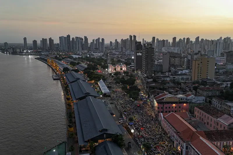 default <div class='credito_fotos'>Foto: Vinicius Pinto / Ag. Pará &nbsp;&nbsp;|&nbsp;&nbsp; <a href='/midias/2025/originais/20251012101807-GF00025152-F00454489.jpg' download><i class='fa-solid fa-download'></i> Download</a></div>