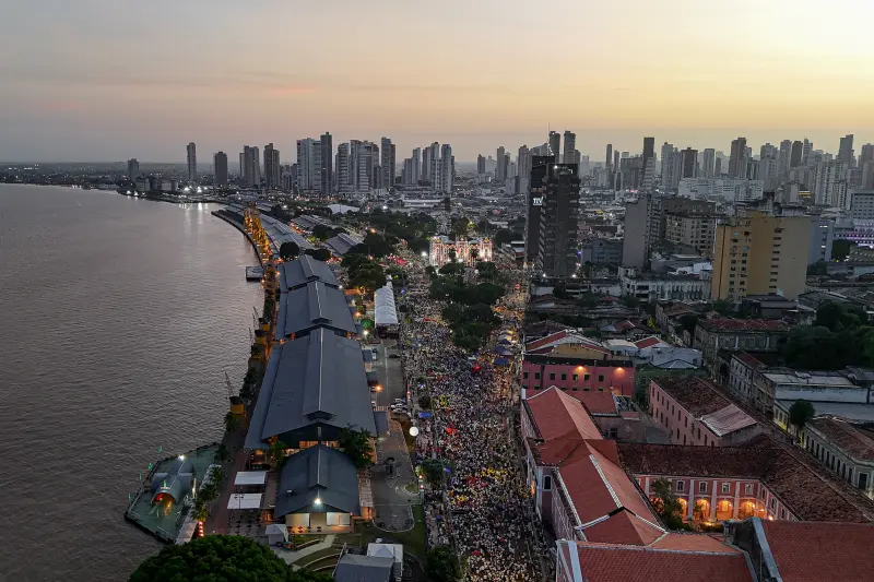 default <div class='credito_fotos'>Foto: Vinicius Pinto / Ag. Pará &nbsp;&nbsp;|&nbsp;&nbsp; <a href='/midias/2025/originais/20251012101809-GF00025152-F00454490.jpg' download><i class='fa-solid fa-download'></i> Download</a></div>