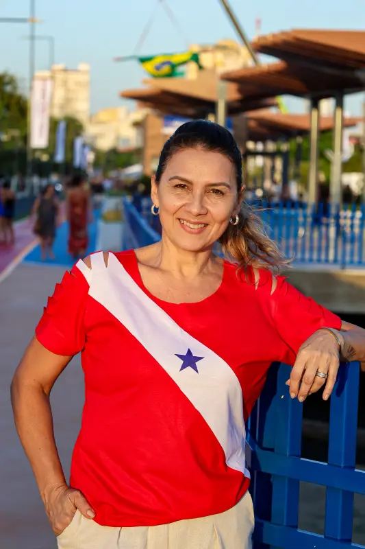 Érica Matos, 49, cabeleira <div class='credito_fotos'>Foto: Bruno Cecim / Ag.Pará &nbsp;&nbsp;|&nbsp;&nbsp; <a href='/midias/2025/originais/20251103195325-GF00025370-F00462483.jpg' download><i class='fa-solid fa-download'></i> Download</a></div>