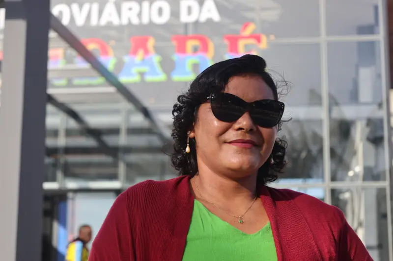 Daniene Almeida - cuidadora de idosos <div class='credito_fotos'>Foto: Bruno Cecim / Ag.Pará &nbsp;&nbsp;|&nbsp;&nbsp; <a href='/midias/2025/originais/20251104085826-GF00025374-F00462691.jpg' download><i class='fa-solid fa-download'></i> Download</a></div>