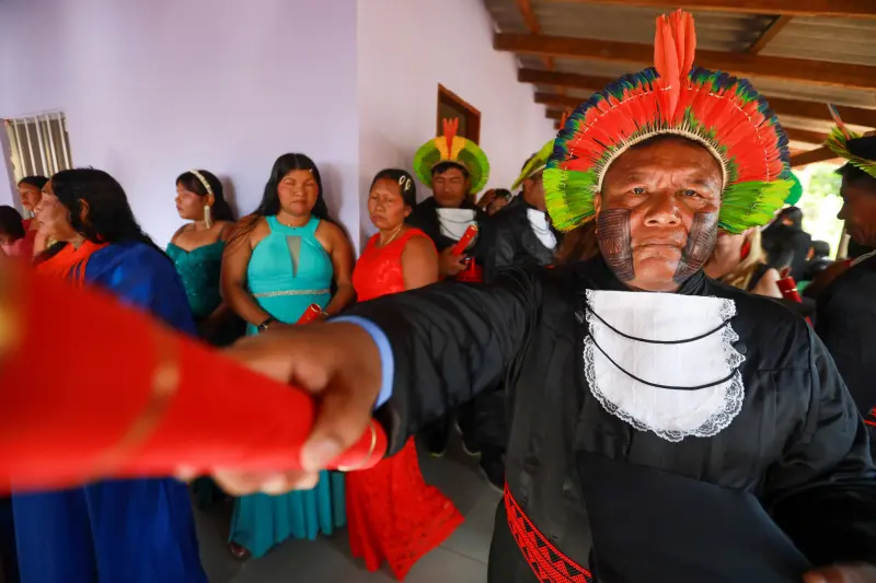 Demoro Xikrin, formando <div class='credito_fotos'>Foto: Marcelo Lelis / Ag. Pará &nbsp;&nbsp;|&nbsp;&nbsp; <a href='/midias/2025/originais/20251104100840-GF00025376-F00462807.jpg' download><i class='fa-solid fa-download'></i> Download</a></div>