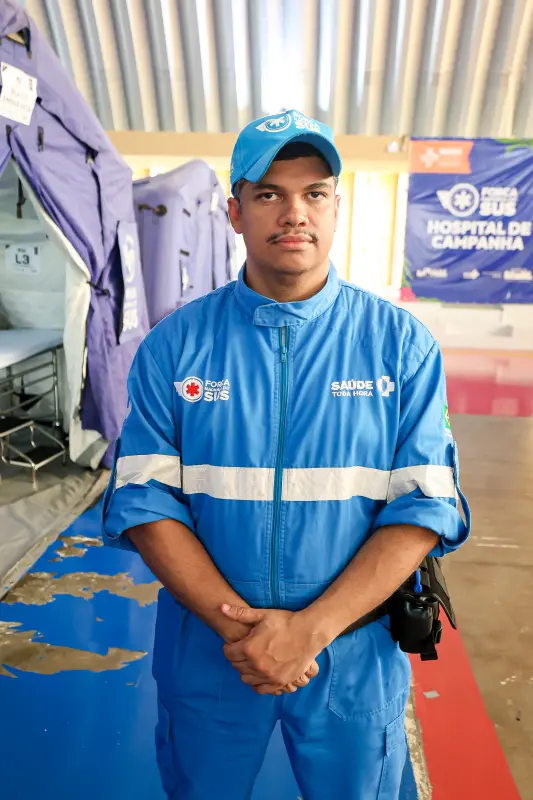 Djair Soares de Farias,  coordenador do hospital de campanha <div class='credito_fotos'>Foto: Bruno Cecim / Ag.Pará &nbsp;&nbsp;|&nbsp;&nbsp; <a href='/midias/2025/originais/20251107181243-GF00025411-F00464130.jpg' download><i class='fa-solid fa-download'></i> Download</a></div>