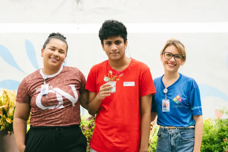 Psicóloga Raissa Campos, Christian Rafael e a terapeuta ocupacional Alanna Gomes