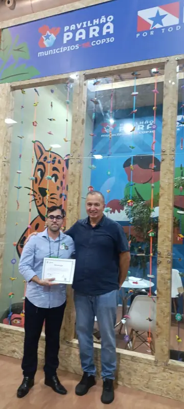 Secretário de Turismo do Pará, Eduardo Costa, à direita 