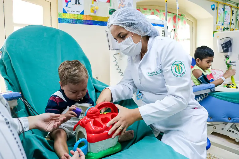 notícia: Com olhar humanizado, terapeutas ocupacionais promovem o bem estar de pacientes e acompanhantes na Santa Casa