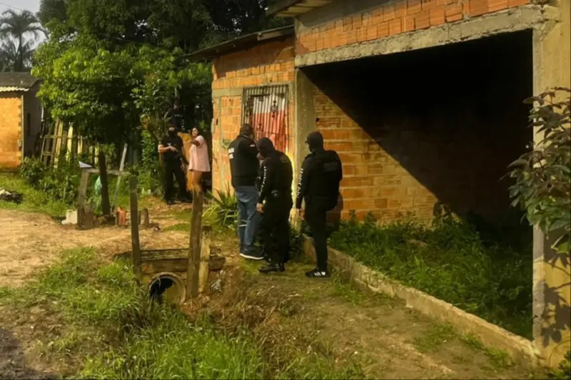 notícia: Polícia Civil prende oito pessoas suspeitas de ligação com facções criminosas