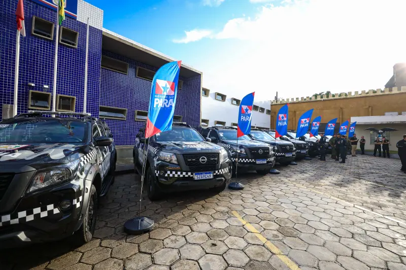 notícia: Estado entrega mais de R$ 25 milhões em viaturas e armamentos para a Segurança Pública