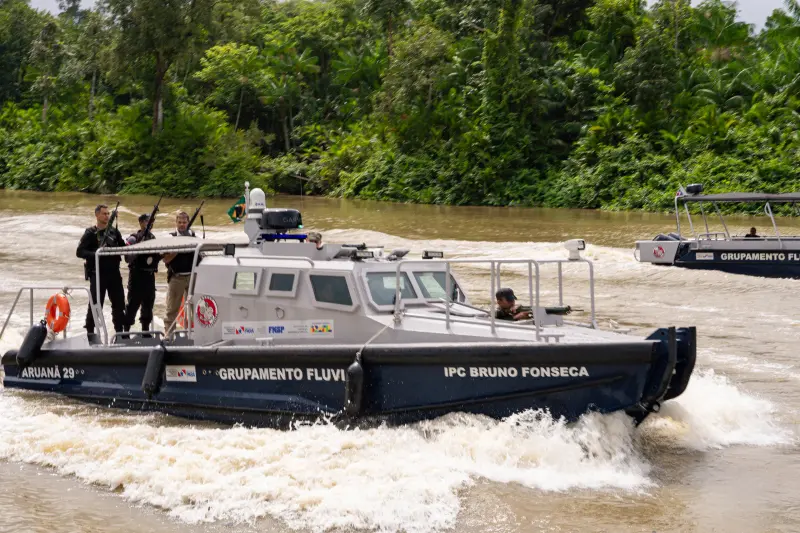 notícia: Grupamento Fluvial promove instrução de conduta para tiro embarcado em lanchas blindadas