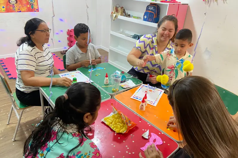 notícia: Natea Caetés une terapia e alegria em evento carnavalesco para usuários e acompanhantes