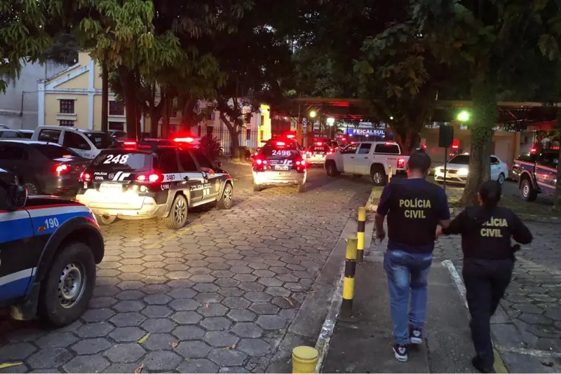 notícia: Polícia Civil prende dois envolvidos em morte de PM