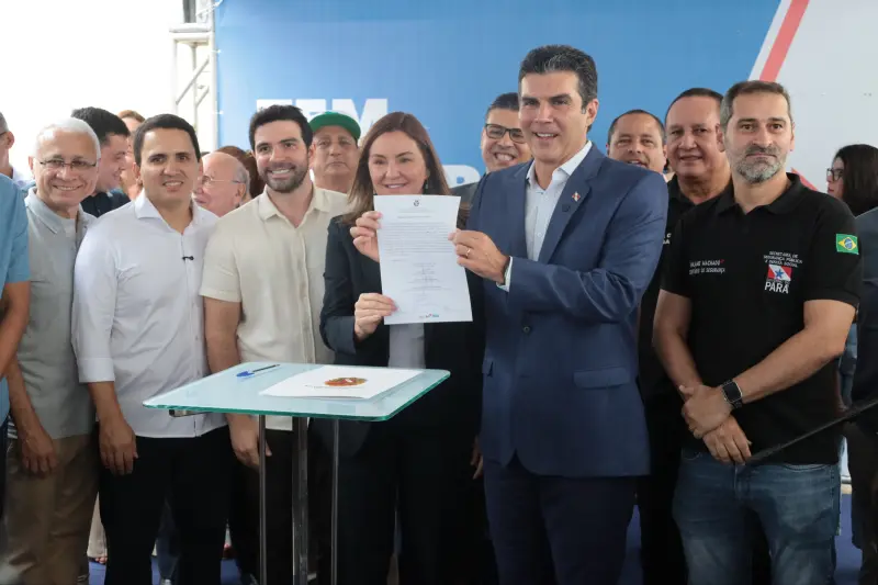 notícia: Governo assina OS para instalação de totens de segurança e entrega fuzis para a PCPA