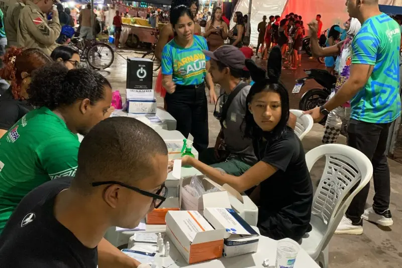 notícia: Alunos de Biomedicina da Uepa, pelo Forma Pará, levam serviços de saúde para população em Cametá 