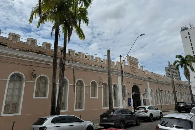 notícia: Casa das Artes abre inscrições para oficinas sobre poesia e pintura contemporânea